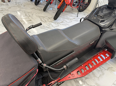 Снегоход IKUDZO HUNTER 650LK 28 EXPERT V2 крсно-черный  Б/У